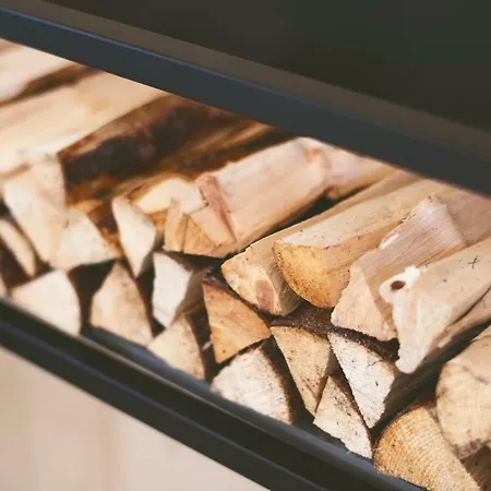 Zum Stubaier Gletscher - Dorf * Neustift im Stubaital