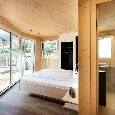 Zum Stubaier Gletscher - Dorf