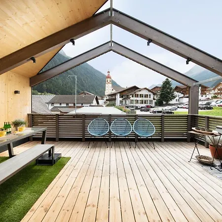 Zum Stubaier Gletscher - Dorf Semesterbostad Neustift im Stubaital